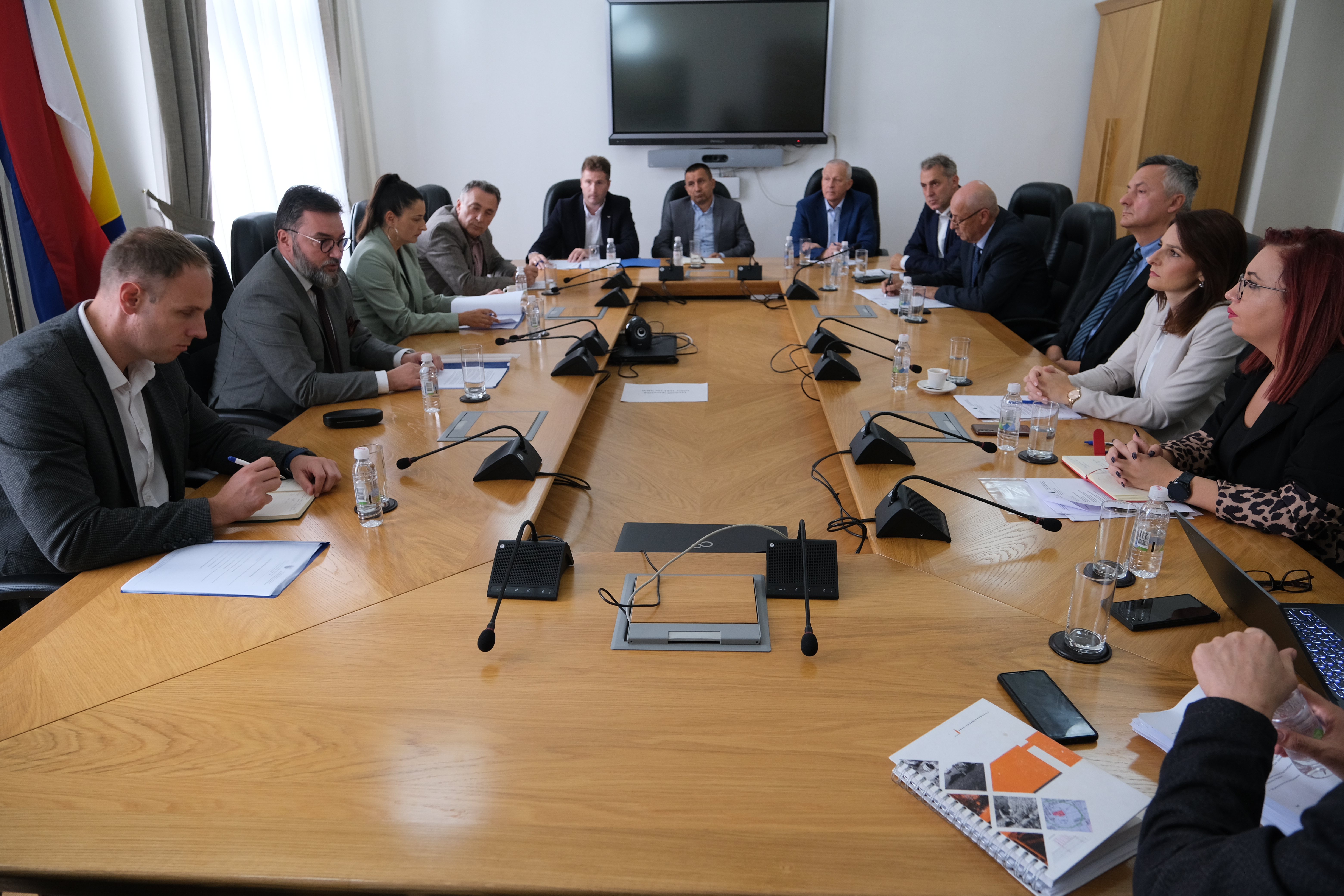 Picture for Ministar Košarac: Potrebno obezbijediti kontinuitet odluke o zabrani izvoza drvnih sortimenata 